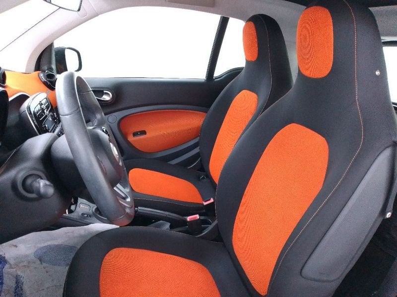 
								Smart fortwo eq enel x black full									