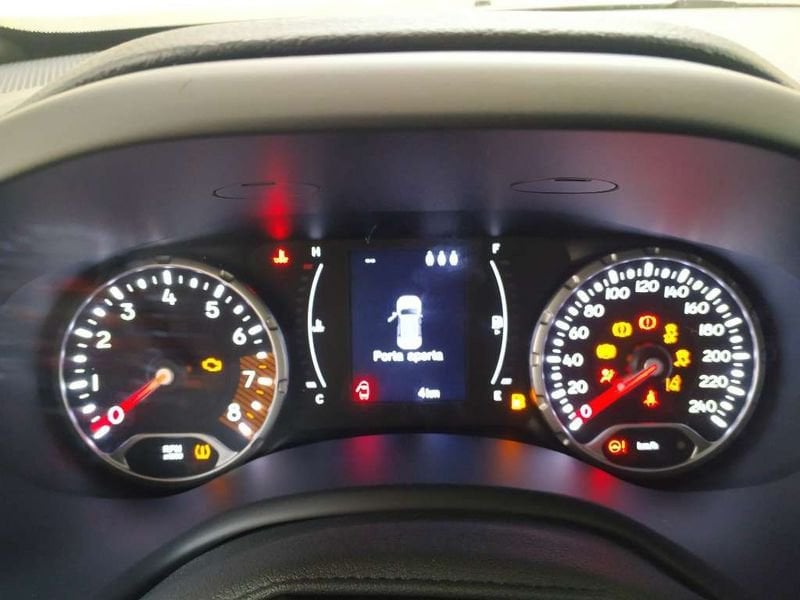 
								Jeep Renegade 1.0 t3 Longitude 2wd full									