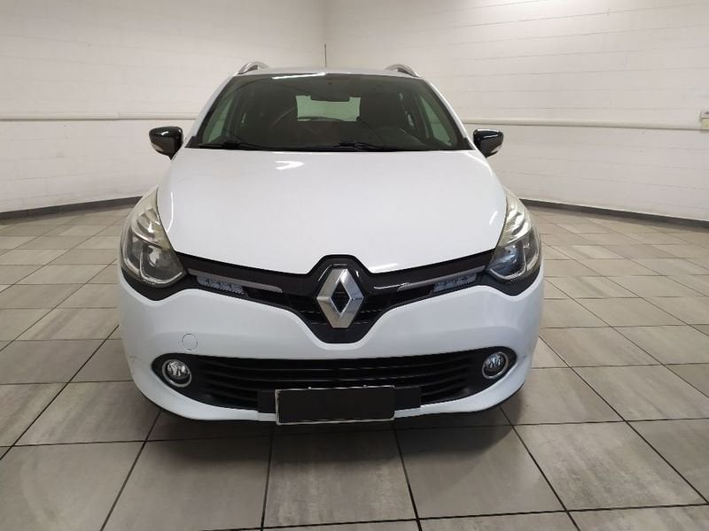 
								Renault Clio Sporter 1.5 dci Costume National 75cv full									