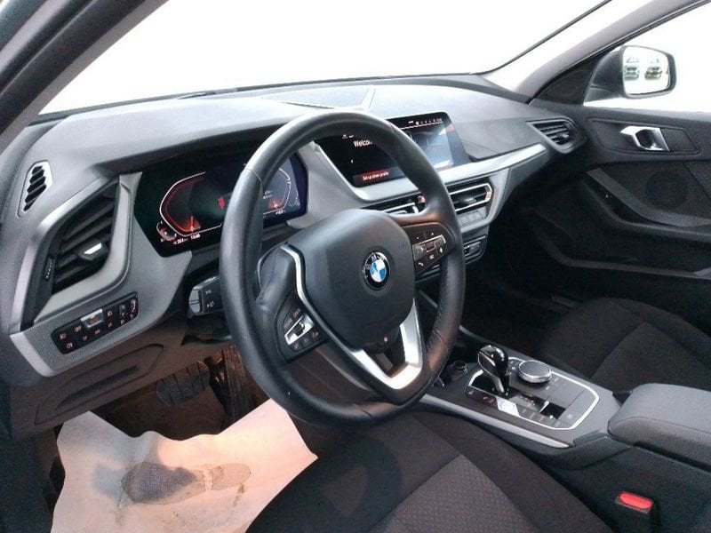 
								BMW Serie 1 118i Business Advantage 136cv auto full									