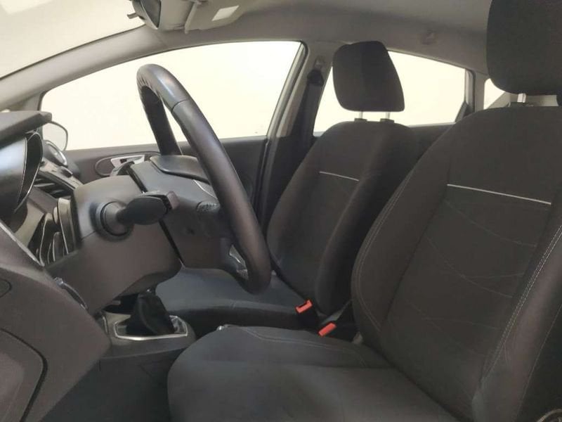 
								Ford Fiesta 5p 1.0 80cv full									