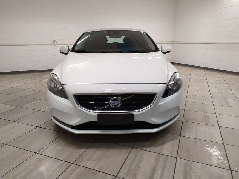 
								Volvo V40 1.6 d2 Momentum full									