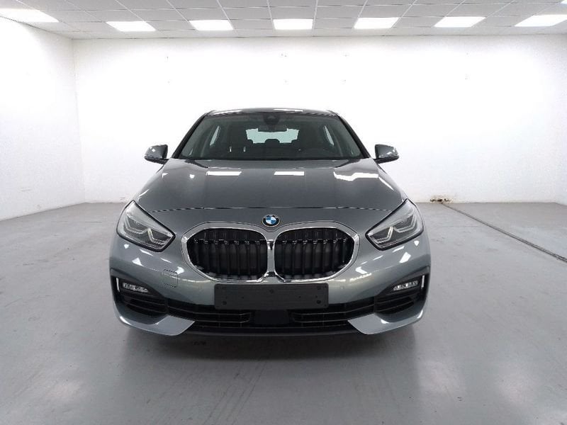 
								BMW Serie 1 118i Business Advantage 136cv auto full									