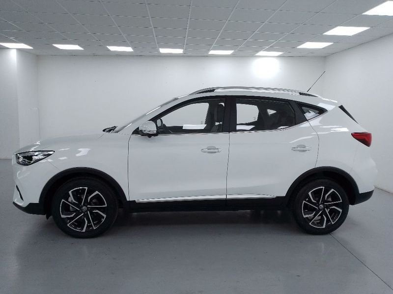 
								MG ZS 1.5 Luxury full									