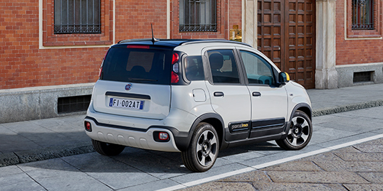 
								FIAT Panda HYBRID full									
