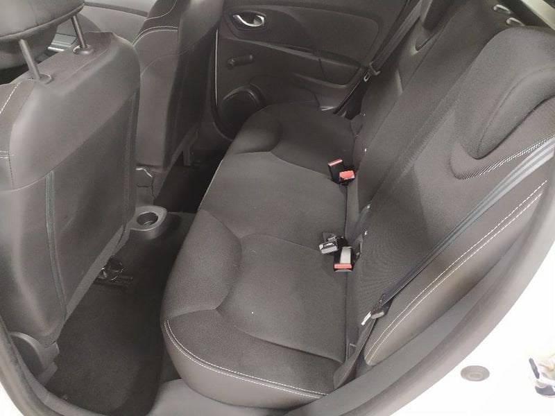 
								Renault Clio Sporter 1.5 dci Costume National 75cv full									