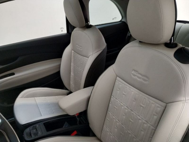 
								FIAT 500e 42 kWh La Prima full									