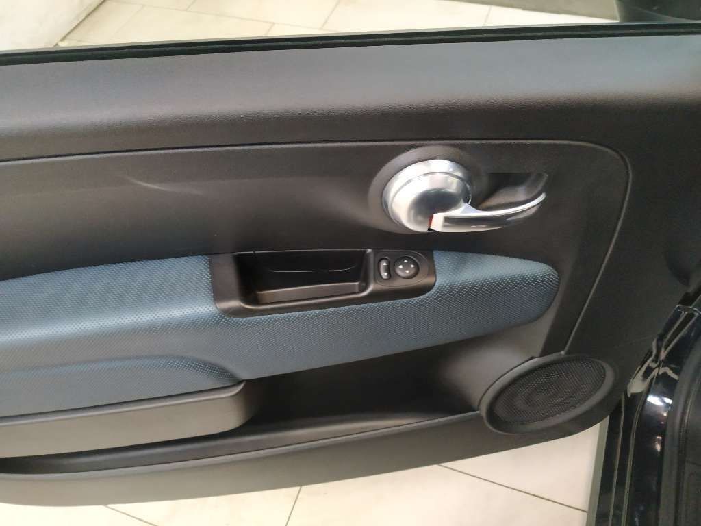 
								FIAT 500 1.0 hybrid Launch Edition 70cv full									