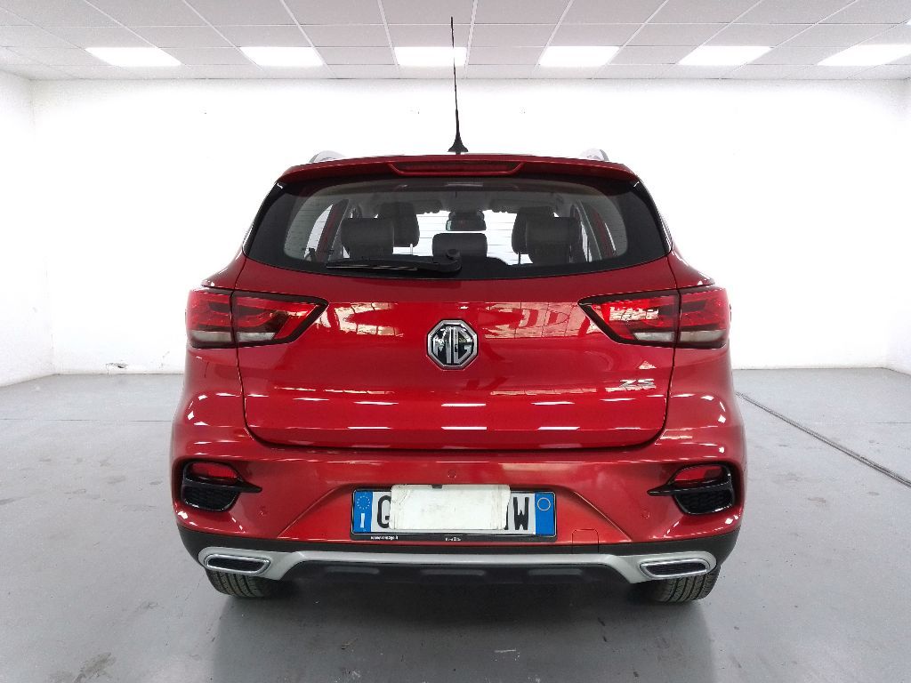 
								MG ZS ZS 1.5 Luxury full									