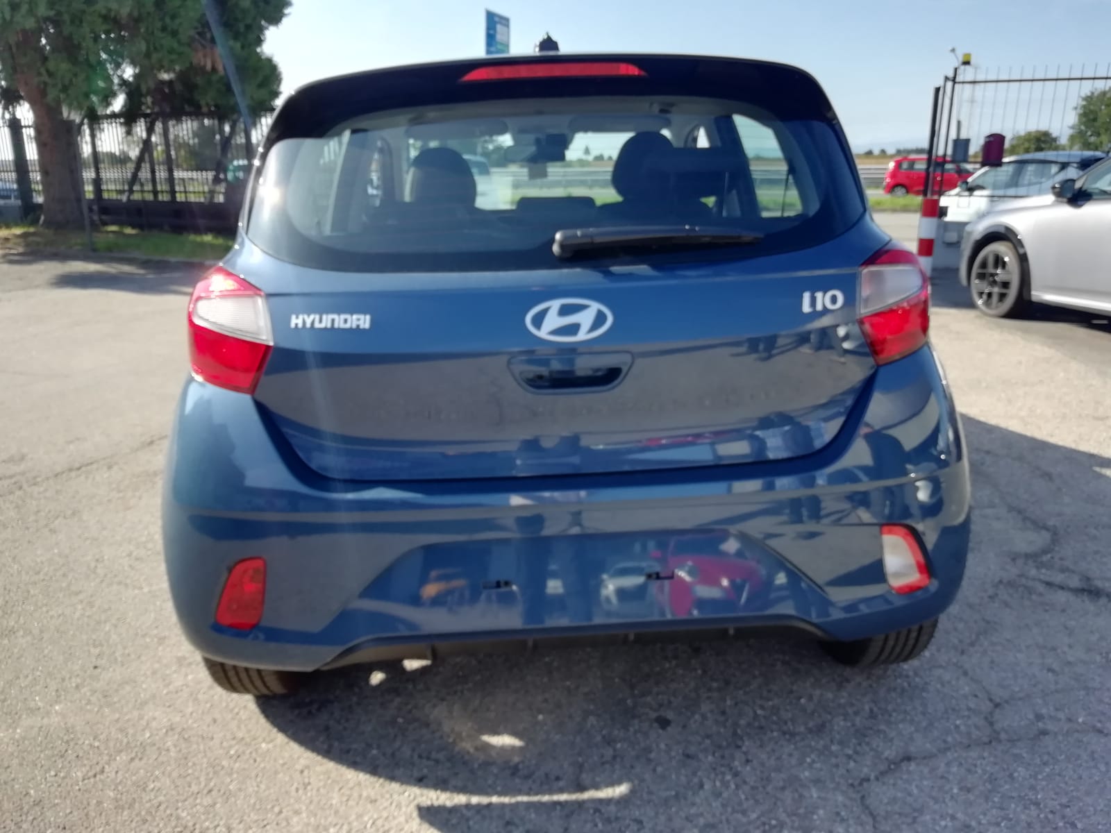 
								Hyundai  i10 1.0 mpi Connectline 63cv KM zero full									